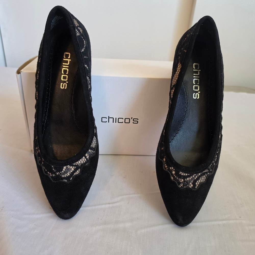 Chicos Black Suede Lace Scalloped Pointed Toe Flats Shoes Womens Size 7.5 M